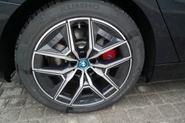 BMW Seria 5 G90-91 2024 BMW 550 BMW 550e M Pro HAK Adaptive LED Bowers&amp;Wil, zdjęcie 29