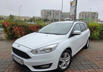 Ford Focus III Kombi Facelifting 1.5 TDCi 120KM 2015 Ford Focus Wzorowy Super Stan Navi - Tempomat - Zarejestrowany