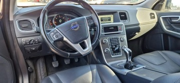 Volvo V60 I Kombi Facelifting 2.0 D4 DRIVE-E 181KM 2015 Volvo V60 Jeden Właściciel 2.0 181KM D4, zdjęcie 32