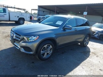 Mercedes GLC C253 2019 Mercedes-Benz GLC 2019r., 4X4, od ubezpieczalni 2.0 Benzyna 241KM, zdjęcie 2