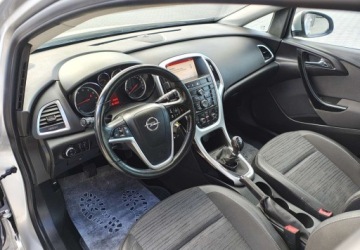 Opel Astra J Sports Tourer Facelifting 1.4 Turbo ECOTEC 140KM 2015 Opel Astra Opel Astra J Sport Tourer 1.4BenzLPG 1.4 BenzynaLPG 140KM, zdjęcie 18