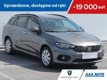 Fiat Tipo II Station Wagon 1.4 T-Jet 120KM 2016 Fiat Tipo 1.4 T-Jet, Klima, Parktronic