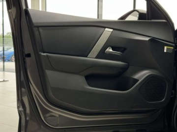 Citroen 2022 Citroen C4 Shine HUD Kamera cofania Podgrzewane fotele CarPlay Android, zdjęcie 11