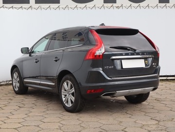 Volvo XC60 I SUV Facelifting 2.4 D4 190KM 2017 Volvo XC60 D4, Salon Polska, 187 KM, 4X4, zdjęcie 3