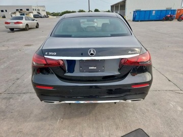 Mercedes Klasa E W214 2023 Mercedes-Benz Klasa E 2023 Mercedes-Benz E 350 4MATIC 2.0 Benzyna 255KM, zdjęcie 6