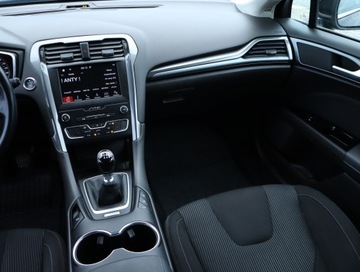 Ford Mondeo V Kombi 2.0 TDCi 150KM 2019 Ford Mondeo 2.0 EcoBlue, Navi, Klima, Klimatronic, zdjęcie 7