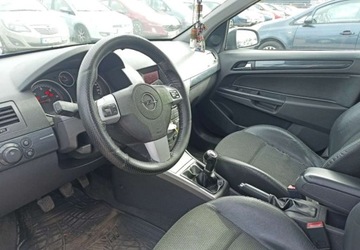 Opel Astra H Hatchback 5d 1.7 CDTI ECOTEC 100KM 2004 Opel Astra Opel Astra 1.7 CDTI Cosmo 1.7 Diesel 100KM, zdjęcie 6