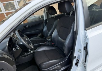 Hyundai i30 I Hatchback 1.4 109KM 2010 Hyundai i30 Rej.03.2011 1,4 109KM LPG Klimatronik 1.4 BenzynaLPG 109KM, zdjęcie 19