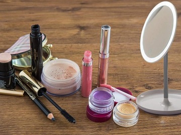 КОСМЕТИЧЕСКОЕ ЗЕРКАЛО ДЛЯ МАКИЯЖА СО СВЕТОДИОДНОЙ ПОДСВЕТКОЙ КРУГЛОЕ КРУГЛОЕ