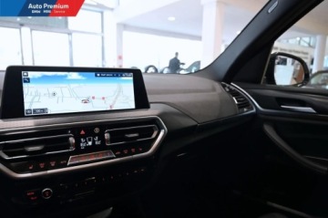 BMW X3 G01 SUV Facelifting 2.0 20d 190KM 2022 BMW X3 xDrive20dFV23Reflektor LEDFotel SportowyM Pakiet Sportowy 2.0, zdjęcie 7