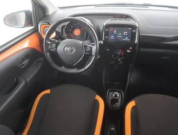 Toyota Aygo II Hatchback 3d Facelifting 1.0 VVT-i 72KM 2019 Toyota Aygo 1.0 VVT-i, Salon Polska, Serwis ASO, zdjęcie 6