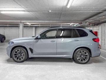 BMW X5 G05 SUV Facelifting 3.0 30d 298KM 2026 BMW X5 xDrive30d Sport Suv 2.0 (298KM) 2026, zdjęcie 1