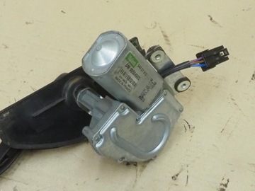 MOTOR STĚRAČE OPEL VECTRA B FACELIFT KOMBI ZADNÍ 90504985