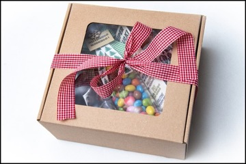 РОЖДЕСТВЕНСКИЙ ПОДАРОК ​​ПОД ЕЛКОЙ ПОДАРОЧНАЯ КОРЗИНА