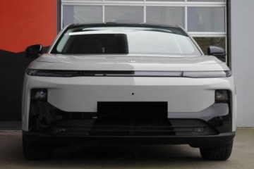 Leapmotor 2026 B10 Design Hybrid EV 18,8 kWh 218KM, zdjęcie 1