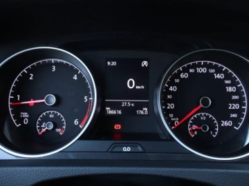 Volkswagen Golf VII Variant 1.6 TDI CR DPF BlueMotion Technology 90KM 2017 VW Golf 1.6 TDI, Salon Polska, Klima, Tempomat, zdjęcie 10
