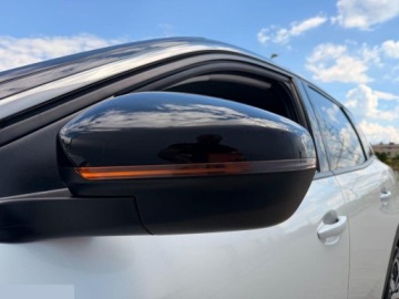 Peugeot 3008 II Crossover Facelifting  1.5 BlueHDi 130KM 2022 Peugeot 3008 1.5 BlueHDi 130KM Allure Business-Paket 2022r Mozliwa zamiana!, zdjęcie 27