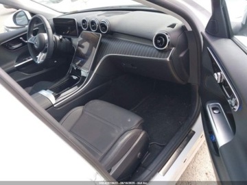 Mercedes Klasa C W206 2023 Mercedes-Benz Klasa C 300 4Matic 2023 2.0l 2.0 Benzyna 255KM, zdjęcie 9
