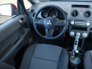 Mitsubishi Colt VI Hatchback 1.3 i 16V 95KM 2006 Mitsubishi Colt 1.3, Klima ,Bezkolizyjny,ALU, zdjęcie 6