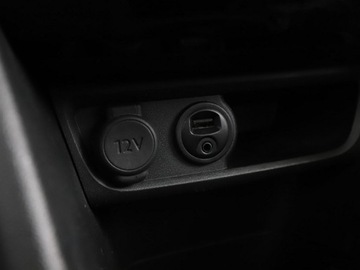 Peugeot 2008 I SUV Facelifting 1.2 PureTech 110KM 2017 Peugeot 2008 1.2 Automat Crossway Panorama Navi, zdjęcie 27