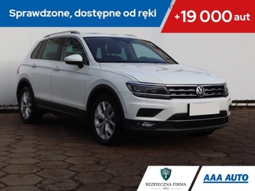 Volkswagen Tiguan II SUV 2.0 TDI 190KM 2018 VW Tiguan 2.0 TDI, Salon Polska, 187 KM, 4X4