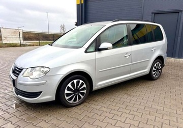 Volkswagen Touran I 2.0 TDI 140KM 2007 Volkswagen Touran 7 osobowy 2.0 TDI 140 KM klimatronik Zamiana 2.0 Diesel, zdjęcie 1