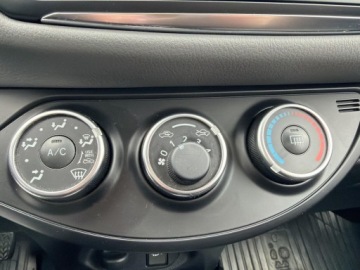 Toyota Yaris III Hatchback 5d Facelifting 1.33 Dual VVT-i 99KM 2016 Toyota Yaris 1.33 Premium MS EU6 III (2011-2019) T, zdjęcie 24