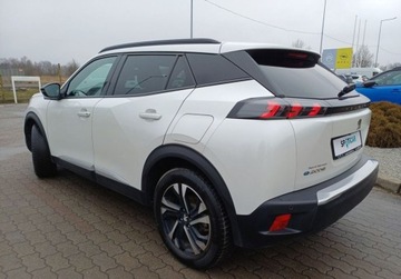 Peugeot 2008 II e-SUV Elektryczny 50kWh 136KM 2023 Peugeot 2008 271 e-2008 Allure Pack 136 KM I wl. Gwarancja FV23, zdjęcie 3