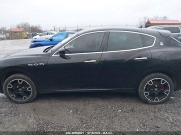 Maserati Levante 2019 Maserati Levante 2019 3.0l 3.0 Benzyna 345KM, zdjęcie 2