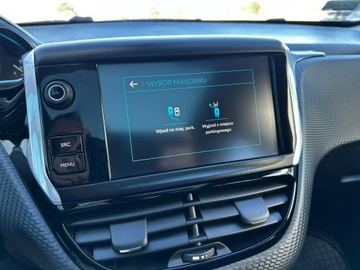 Peugeot 2008 I SUV Facelifting 1.2 PureTech 110KM 2018 Peugeot 2008 SalonPL Panorama Półskóra Navi, zdjęcie 28