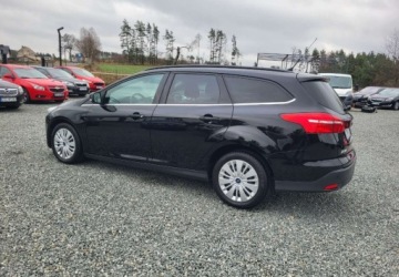 Ford Focus III Kombi Facelifting 1.5 TDCi 120KM 2016 Ford Focus 1,5 120 KM Zarejestrowany PL Nowy Rozrzad 1.5 Diesel, zdjęcie 28