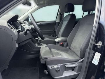 Volkswagen Tiguan II SUV 1.5 TSI EVO 150KM 2020 Volkswagen Tiguan TSI 150KM Life LED Keyless Pakiet Zimowy Salon PL F, zdjęcie 10