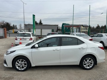 Toyota Corolla XI Sedan Facelifting 1,6 Valvematic 132KM 2017 Toyota Corolla Lift/1.6132KM/Biała perła/Kamera, zdjęcie 6