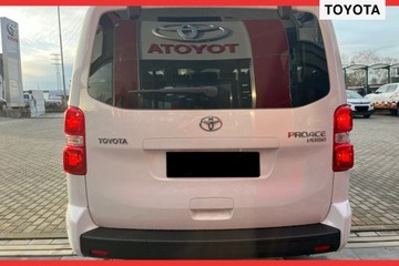 Toyota Proace II Furgon Medium 2.0 D-4D 177KM 2024 Od ręki - Toyota Proace Verso 2.0 D4-D Long VIP Aut. 177KM |Pakiet Skyview!, zdjęcie 3