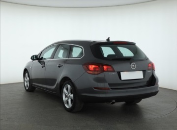 Opel Astra J Sports Tourer 1.4 Turbo ECOTEC 140KM 2011 Opel Astra 1.4 T, Xenon, Klima, Klimatronic, zdjęcie 3