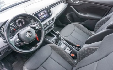 Skoda Kamiq Crossover 1.0 TSI 110KM 2021 Skoda Kamiq Skoda Kamiq Style 1.0TSI 110KM Benzyna 110KM, zdjęcie 25
