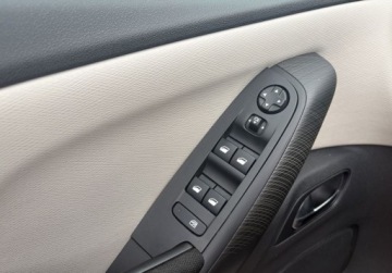 Citroen C4 Picasso II Picasso Facelifting 1.2 PurTech 130KM 2018 Citroen C4 Picasso 1.2 PureTech More Life SS 1.2 Benzyna 130KM, zdjęcie 9