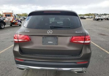 Mercedes GLC 2017 Mercedes-Benz GLC Auta z USA - Zapytaj o wiecej ofert 2.0 Benzyna 245KM, zdjęcie 5