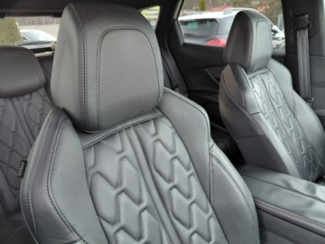 Peugeot 3008 II Crossover 2.0 BlueHDi 150KM 2017 Peugeot 3008 GT Line Full LED Skora Podgrzewane fotele Alu 2.0 Diesel, zdjęcie 18