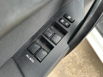 Toyota Corolla XI Sedan Facelifting 1,6 Valvematic 132KM 2017 Toyota Corolla Lift/1.6132KM/Biała perła/Kamera, zdjęcie 13