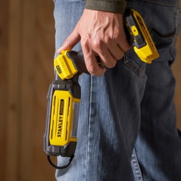 Фонарь светодиодный 18В 700лм V20 STANLEY SFMCL050B