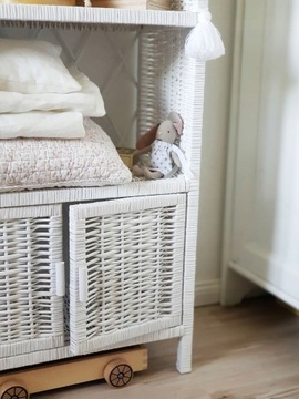 ПЛЕТЕНЫЙ ЯЩИК, БЕЛАЯ ПОЛКА ДЛЯ ШКАФА