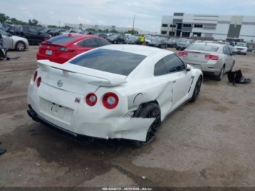 Nissan GT-R 2016 Nissan GT-R 2016 r., 3,8 L PREMIUM 3.8 Benzyna 545KM, zdjęcie 5