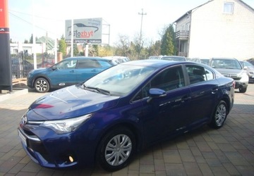 Toyota Avensis III Sedan Facelifting 2015 1.8 Valvematic 147KM 2017