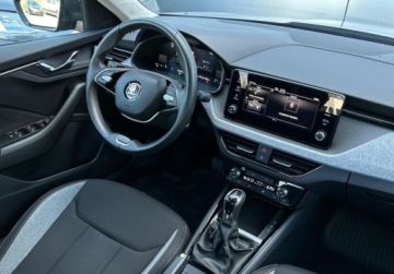 Skoda Kamiq Crossover Facelifting 1.0 TSI 115KM 2024 Skoda Kamiq Selection, Podgrzewane fotele i kierownica, Tempomat, Bezwypad, zdjęcie 15