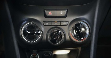 Peugeot 208 I Hatchback 3d 1.0 PureTech 68KM 2015 Peugeot 208 (Nr.182) 1.0 Benzyna Klimatyzacja Tempomat Parktronik Gwarancja, zdjęcie 24