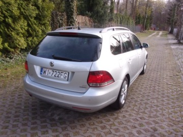 Volkswagen Golf VI Variant 1.6 TDI-CR DPF BlueMotion 105KM 2010 Volkswagen Golf Automat Bluemotion, zdjęcie 17