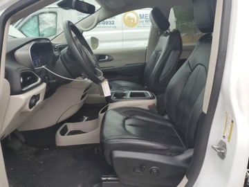 Chrysler Pacifica II 2022 Chrysler Pacifica Touring L 2022 3.6l 3.6 Benzyna 287KM, zdjęcie 7