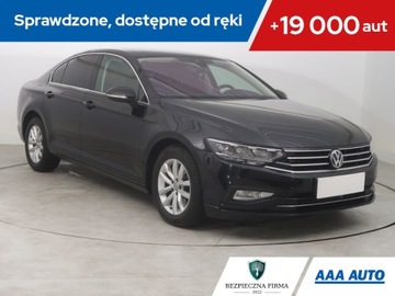 Volkswagen Passat B8 Limousine Facelifting 1.5 TSI EVO 150KM 2019 VW Passat 1.5 TSI, Salon Polska, Automat, Navi