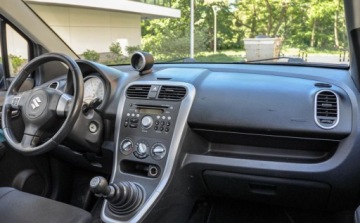 Suzuki Splash Hatchback 1.3 DDiS 75KM 2010 Suzuki Splash 2010 r. Bezwypadkowy 1.2 Diesel 75KM, zdjęcie 9